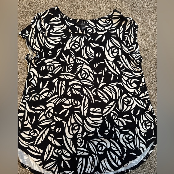 Alfani EUC Women’s Black and White Patterned Short Sleeve Top Crew Neck Large - Picture 6 of 6